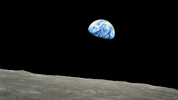 27/12/1968: Apollo 8 Trở Lại Trái Đất